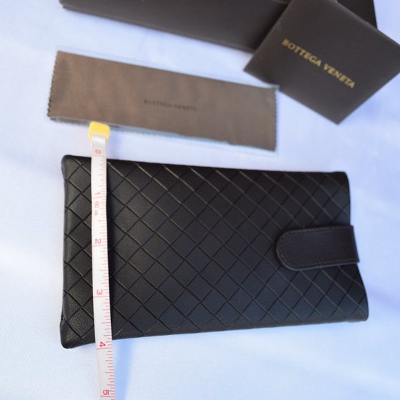 Bottega Veneta Woven Leather Sunglasses Case WIDE - Picture 5 of 8